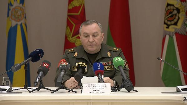 Министр обороны объяснил решение о внесении изменений в Военную доктрину