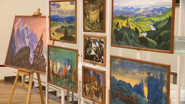 Выставка репродукций картин Николая Рериха начала арт-вояж по Беларуси