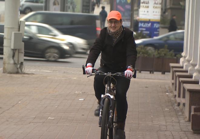 Минчане отправились на работу на велосипедах