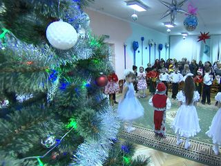 Воспитанники Бобруйского детского дома Новый год встретят в патронажных семьях