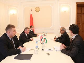Премьер-министр Беларуси встретился с послом Индии в Беларуси