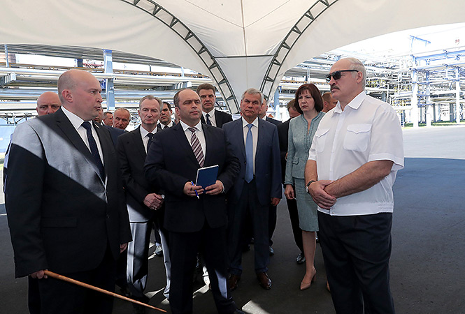 Александр Лукашенко посетил «Нафтан»