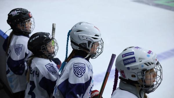 The first Belarusian women's hockey championship