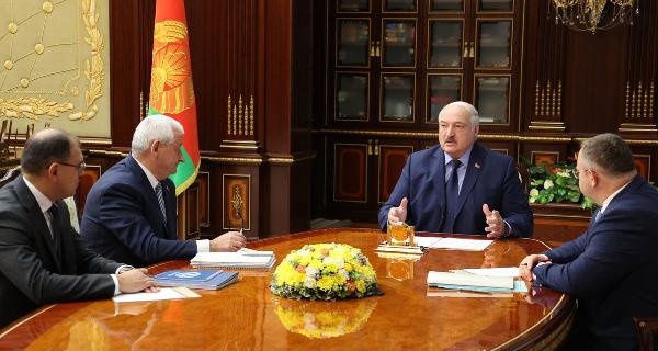 А. Лукашенко заслушал доклад о завершении строительства БелАЭС