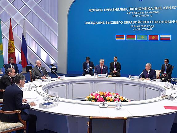 Лукашенко принял участие в саммите ЕАЭС в Казахстане