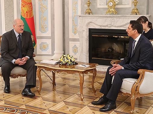 Лукашенко встретился с руководством Дубайского МФЦ