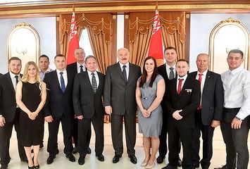 Belarus President presented state awards to Belarusian weightlifters and their coaches