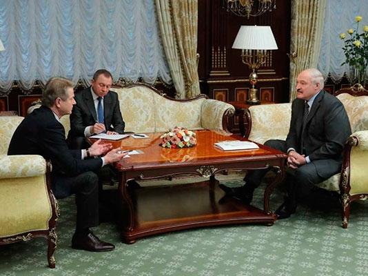 Лукашенко встретился с депутатом Европейского парламента Р. Паксасом