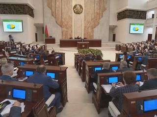 В Овальном зале на вопросы депутатов ответили члены правительства