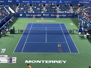 Виктория Азаренко вышла в четвертьфинал теннисного турнира в Монтеррее