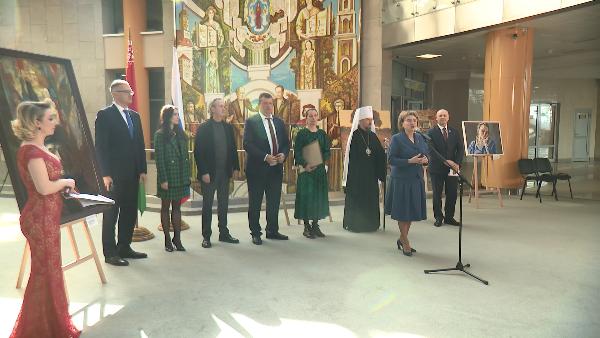 Выставочный проект ведущих художников Беларуси и России открылся в Национальной библиотеке