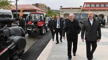 А. Лукашенко подарил городу Шуша тракторную технику
