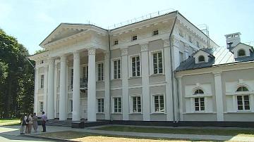 В Жиличах завершается реставрация дворцово-паркового ансамбля