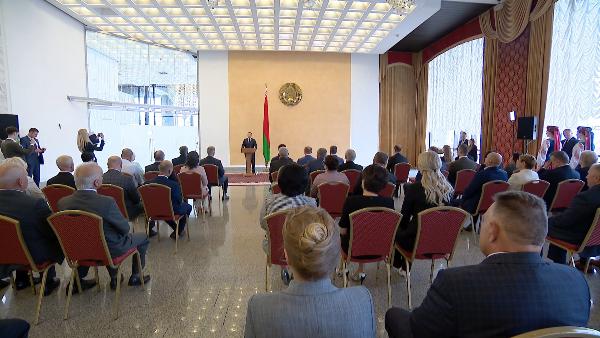 АКЦЕНТЫ ДНЯ