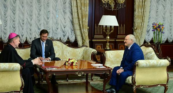 АКЦЕНТЫ ДНЯ