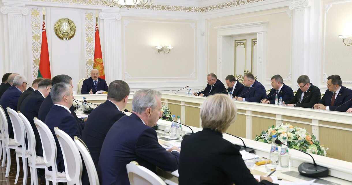 АКЦЕНТЫ ДНЯ