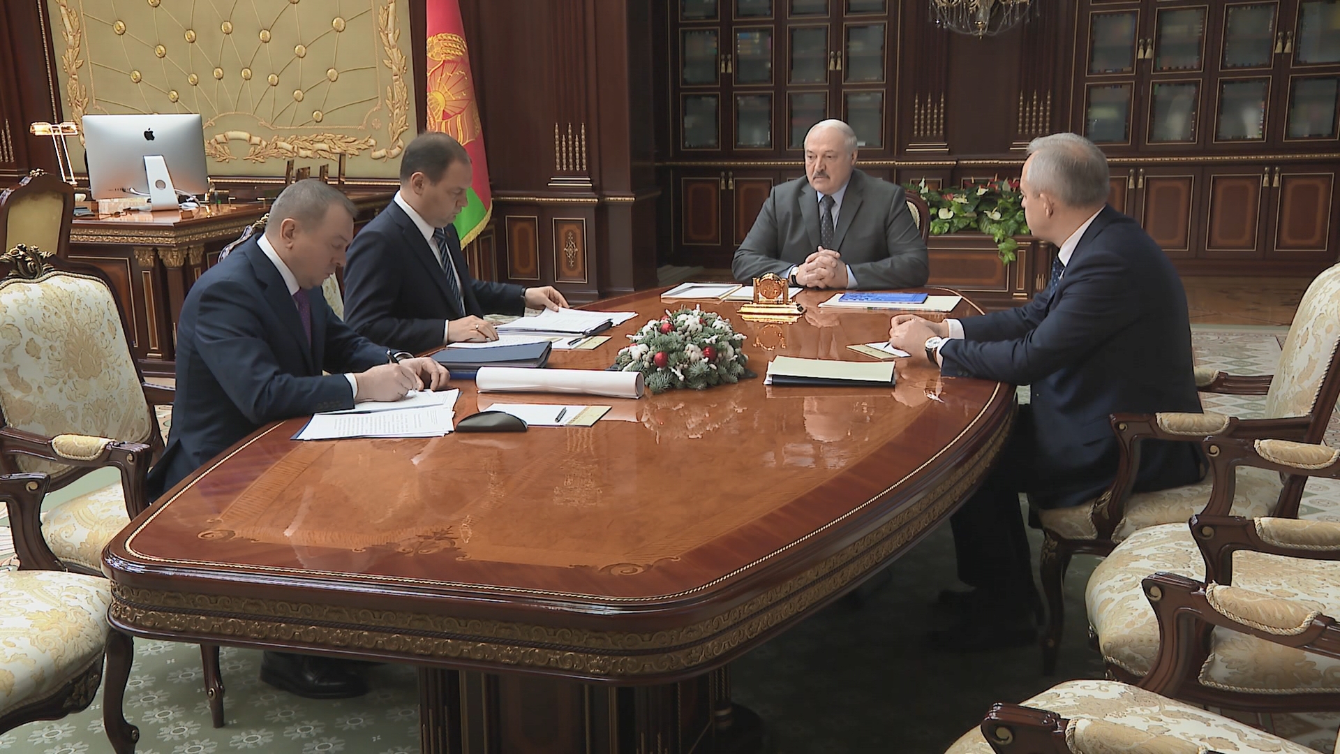 АКЦЕНТЫ ДНЯ