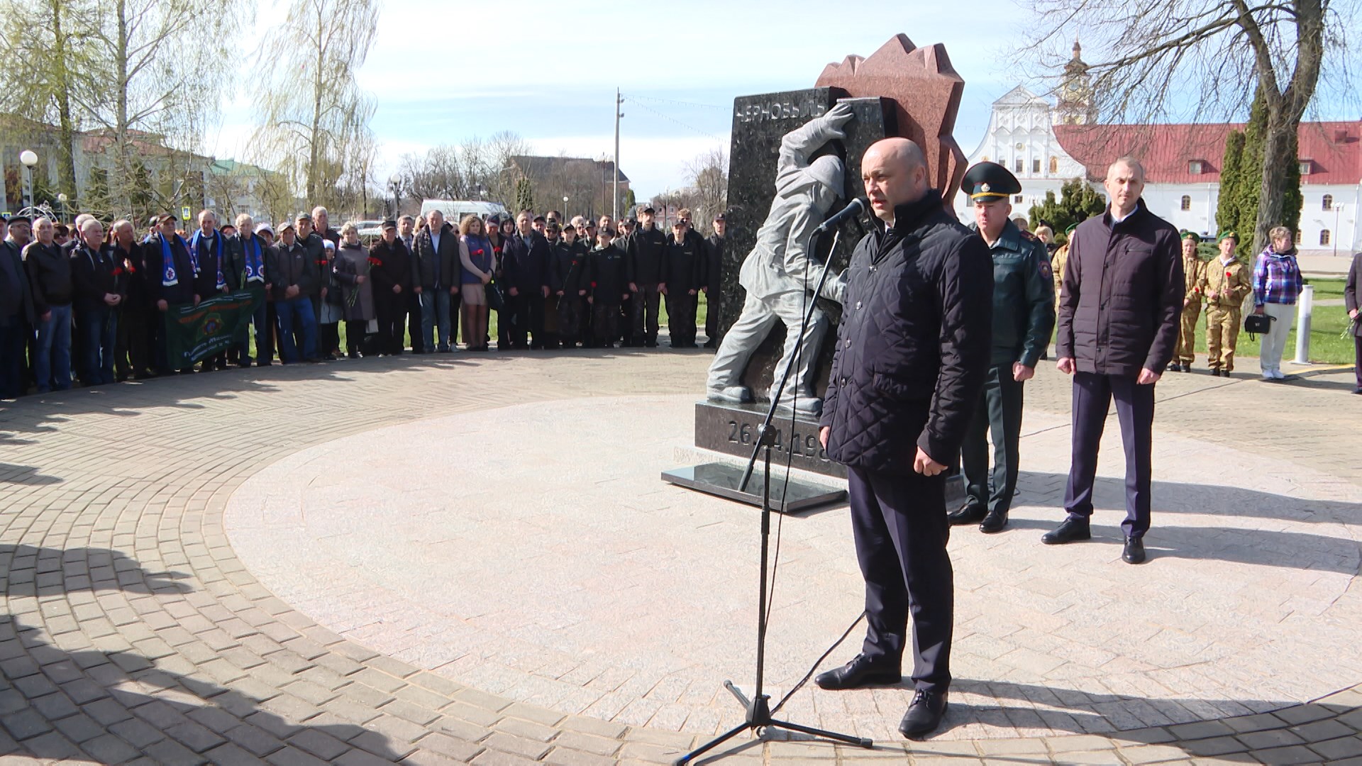 Памятный знак в честь героев-ликвидаторов чернобыльской аварии открыли в Орше