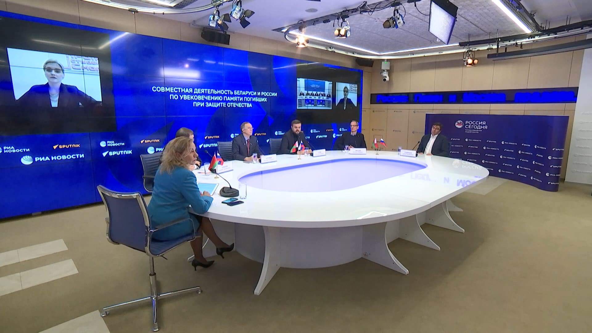 АКЦЕНТЫ ДНЯ