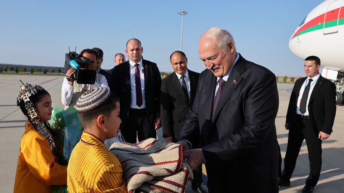 The President of Belarus is paying a working visit to Turkmenistan