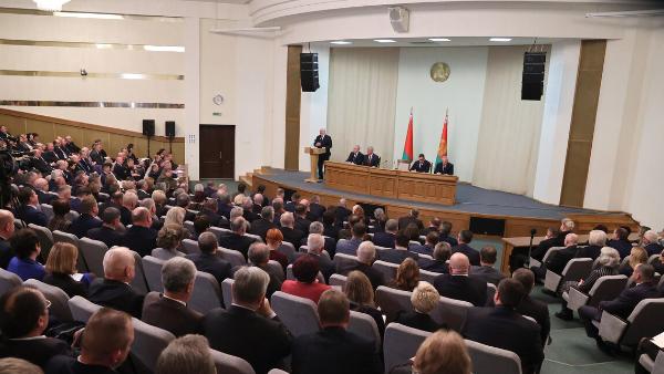 АКЦЕНТЫ ДНЯ