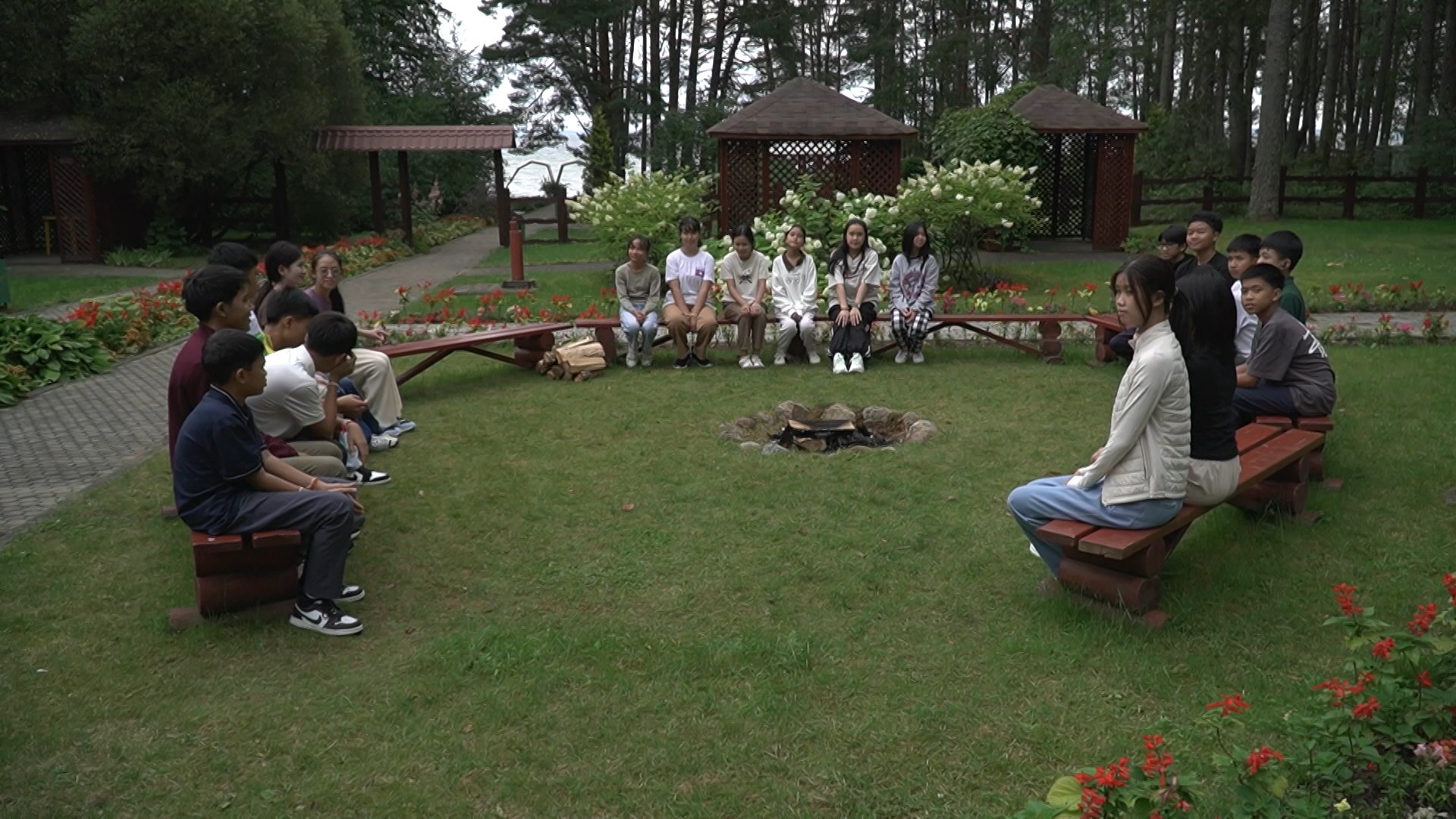 Более 270 детей из десяти стран отдохнут в белорусском «Зубрёнке»