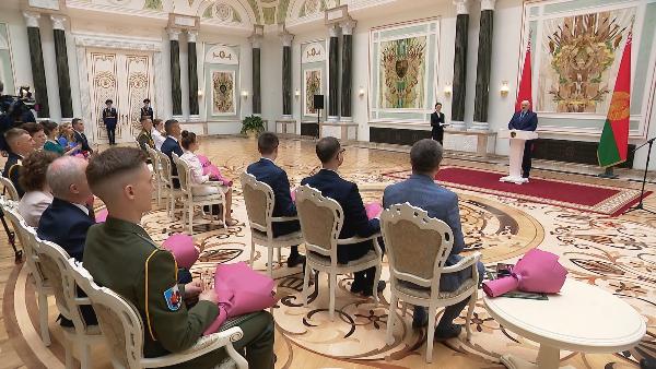 АКЦЕНТЫ ДНЯ