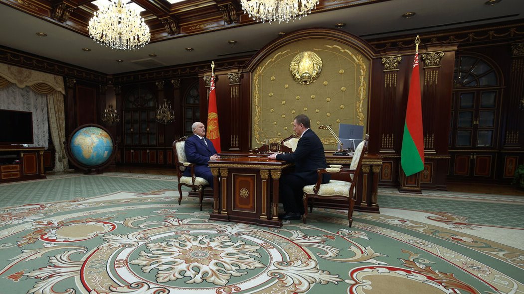 Президент принял с докладом премьер-министра 