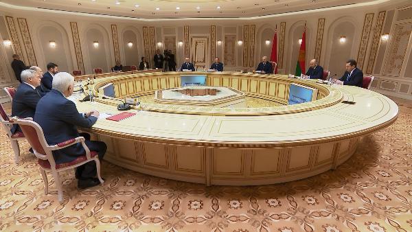 АКЦЕНТЫ ДНЯ