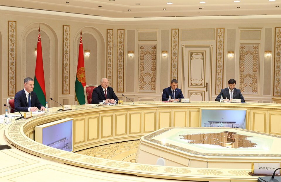 АКЦЕНТЫ ДНЯ