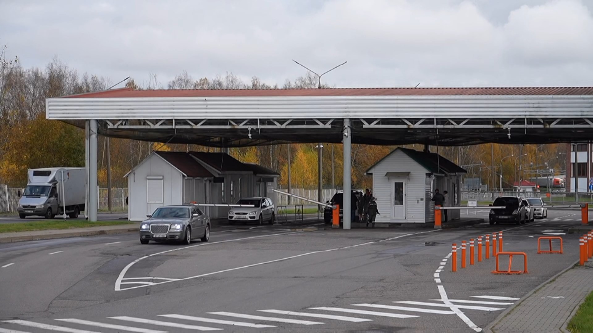 В пункте пропуска «Каменный Лог» простаивают большегрузы с товаром