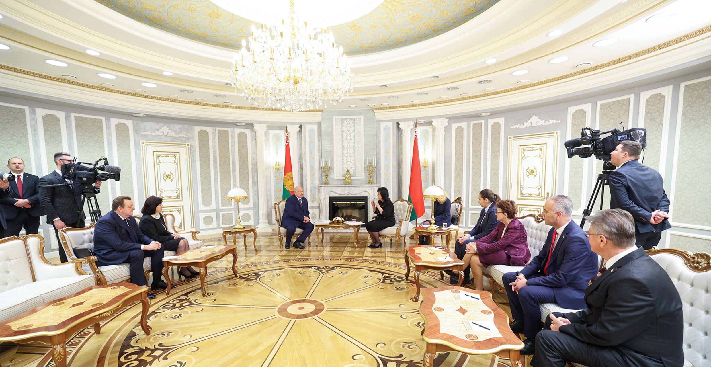 АКЦЕНТЫ ДНЯ