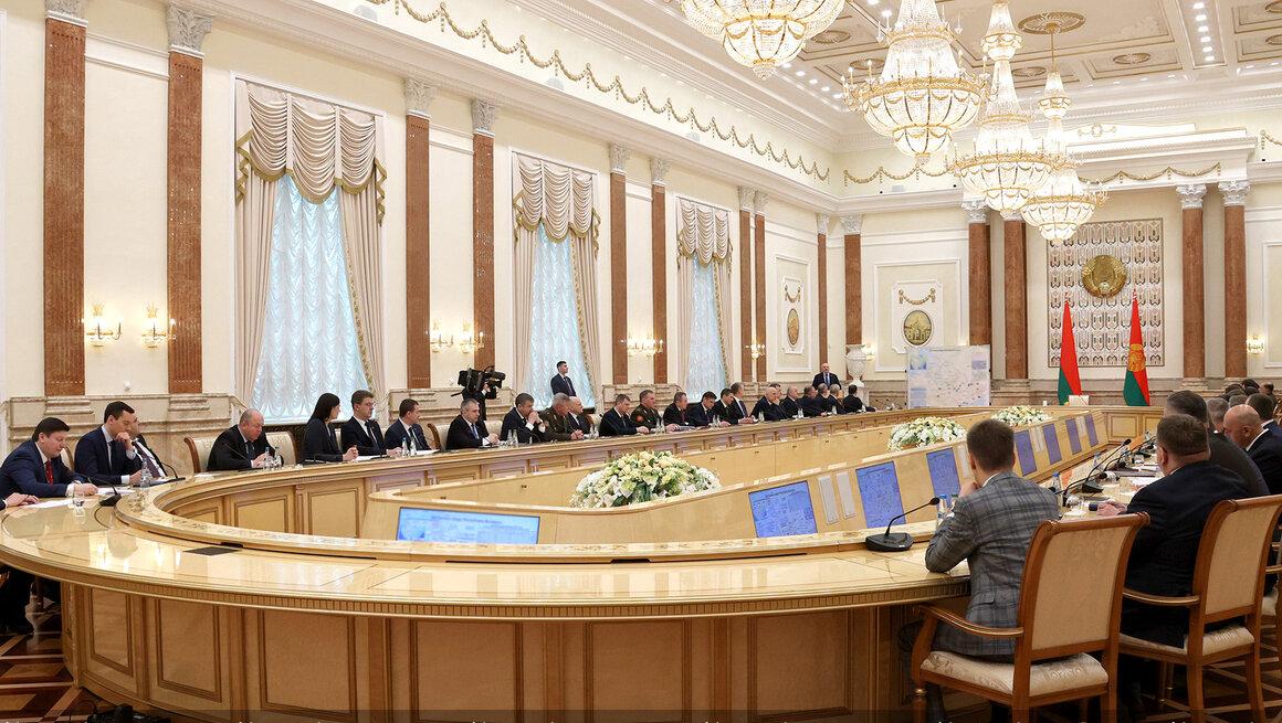 АКЦЕНТЫ ДНЯ