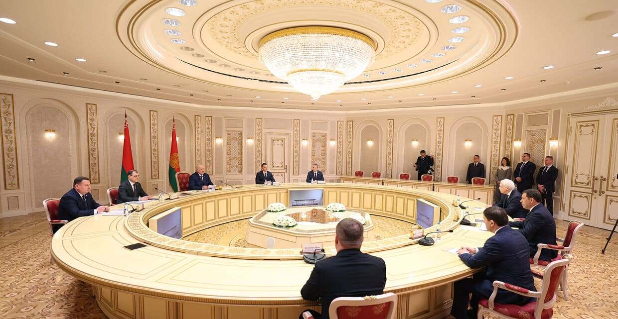 АКЦЕНТЫ ДНЯ