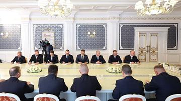 А. Лукашенко рассмотрел кадровые вопросы