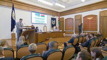 Парламентская делегация Азербайджана в рамках визита в Минск посетила БГУ