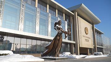 Президент Беларуси поздравил «Белавиа» с 30-летием