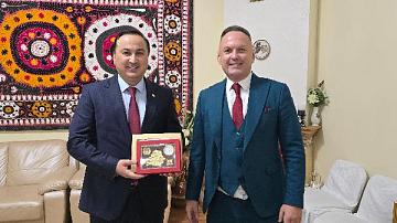 На вечернем приёме в Посольстве Таджикистана в Беларуси команда Телеканала «Беларусь 24» обсудила успехи плодотворного сотрудничества и наметила перспективные акценты совместной работы в медиасфере На вечернем приёме в Посольстве Таджикистана в Беларуси команда Телеканала «Беларусь 24» обсудила успехи плодотворного сотрудничества и наметила перспективные акценты совместной работы в медиасфере