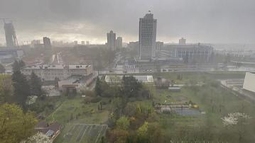 On 24 April, weather forecasters declared an orange level of danger in Belarus due to strong winds