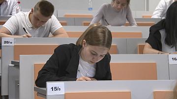 Более 52 тысяч школьников приняли участие в репетиционном этапе централизованного экзамена