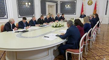 АКЦЕНТЫ ДНЯ