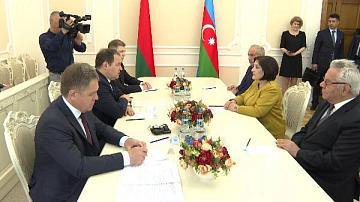 В Доме правительства встретили парламентскую делегацию Азербайджана