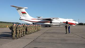 Belarusian paratroopers depart for exercises in China