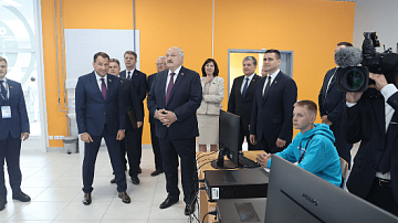Президент посетил Национальный детский технопарк