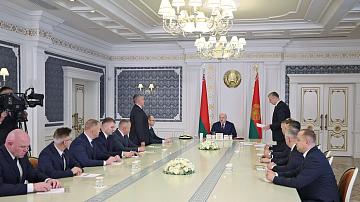 А. Лукашенко рассмотрел кадровые вопросы