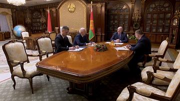 Президент требует решить проблему с долгостроями