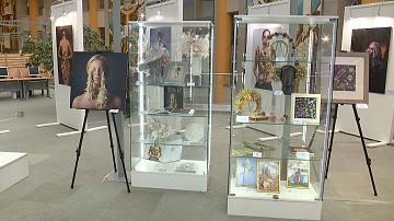 В Национальной библиотеке готовятся к 8 Марта 