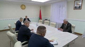 Глава Администрации Президента Беларуси провёл личный приём граждан