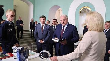 А. Лукашенко собрал всех ректоров на совещание в БГУ