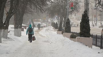 Оранжевый уровень опасности из-за сильных морозов и снегопада объявлен в Беларуси на 16 февраля